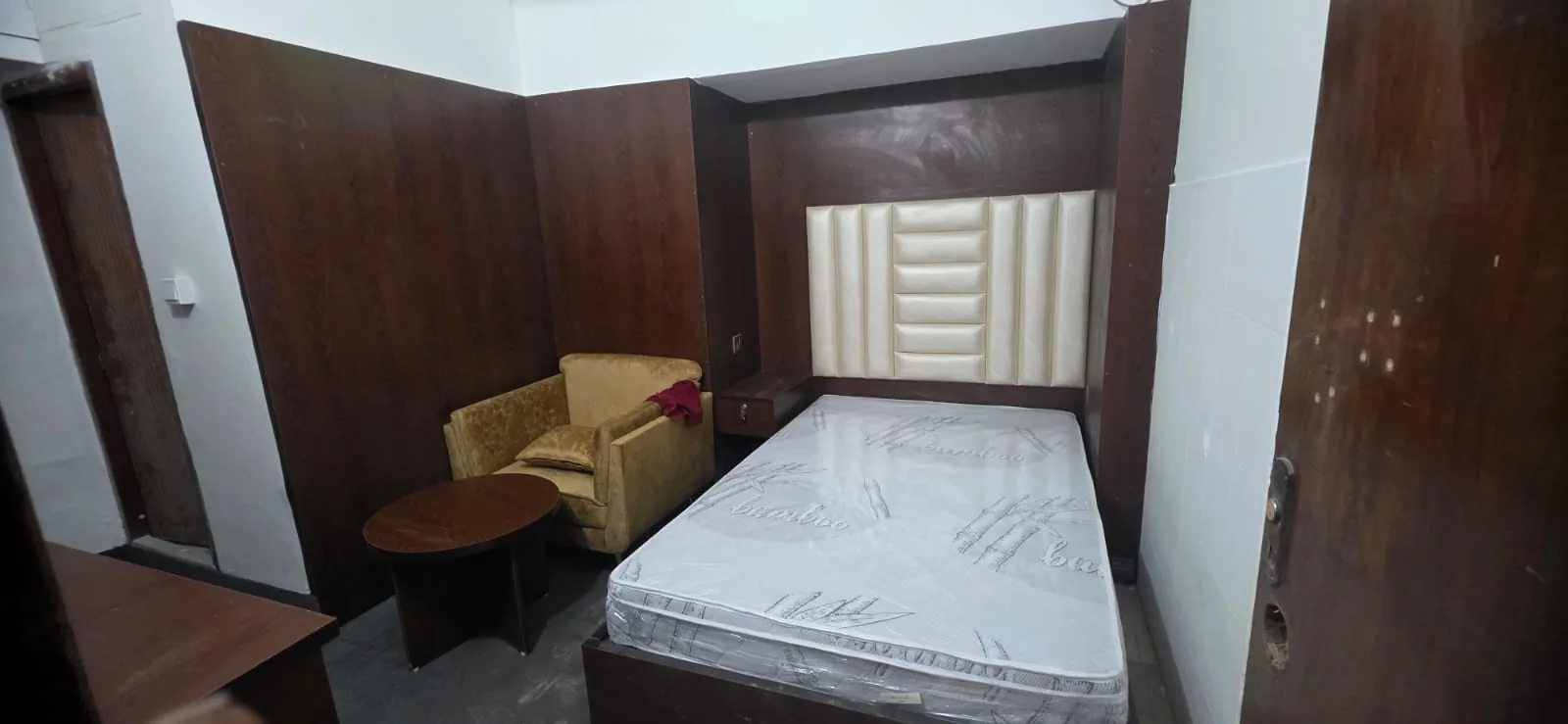 Banani Inn Guesthouse room interior photo 13